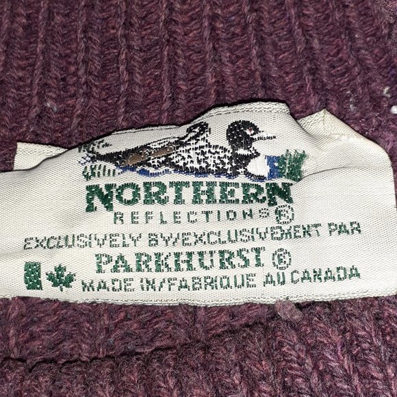 Northern Reflections maroon turtleneck sweater - Picture 2 of 2
